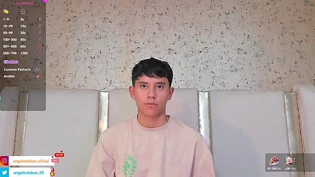 Snapshot of Angel_esteban_fx chatting on 02/21/25, 03:45 Angel esteban fx online show from 02/21/25, 03:45