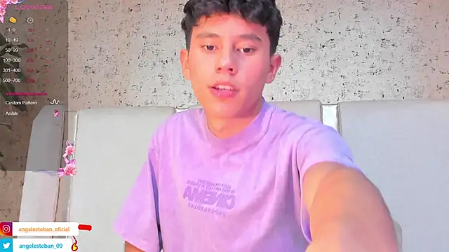 Snapshot of Angel_esteban_fx chatting on 02/27/25, 03:47 Angel esteban fx online show from 02/27/25, 03:47