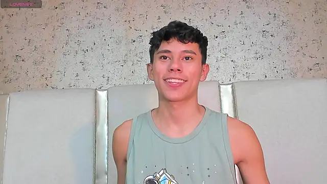 Snapshot of Angel_esteban_fx chatting on 03/01/25, 07:30 Angel esteban fx online show from 03/01/25, 07:30