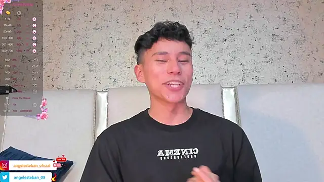 Snapshot of Angel_esteban_fx chatting on 03/15/25, 06:58 Angel esteban fx online show from 03/15/25, 06:58