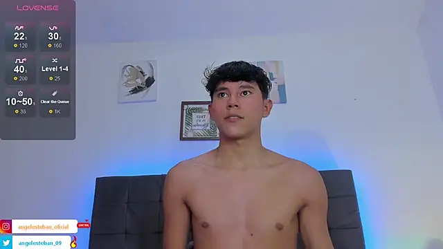 Snapshot of Angel_esteban_fx chatting on 09/18/25, 03:30 Angel esteban fx online show from 09/18/25, 03:30