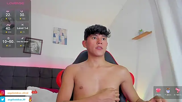 Snapshot of Angel_esteban_fx chatting on 09/20/25, 03:07 Angel esteban fx online show from 09/20/25, 03:07