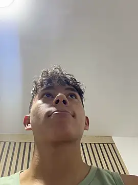 Snapshot of Angel_esteban_fx chatting on 02/13/26, 10:22 Angel esteban fx online show from 02/13/26, 10:22