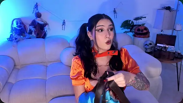 Snapshot of freya_bella_ chatting on 10/16/25, 07:53 freya bella online show from 10/16/25, 07:53