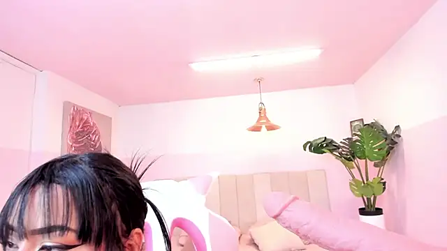 Snapshot of Red_lady chatting on 01/31/25, 03:52 Red lady online show from 01/31/25, 03:52