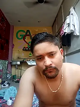 Snapshot of Tejpaljoshi chatting on 03/09/25, 08:40 Tejpaljoshi online show from 03/09/25, 08:40