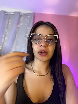 Snapshot of hannacruzsj chatting on 01/13/26, 02:44 hannacruzsj online show from 01/13/26, 02:44