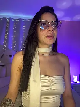 Snapshot of hannacruzsj chatting on 02/04/26, 06:25 hannacruzsj online show from 02/04/26, 06:25