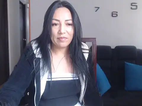 Laura martin  online show from 03/12/25, 05:38