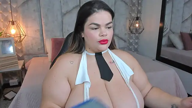 Sara Thompsoon online show from 06/27/26, 01:17
