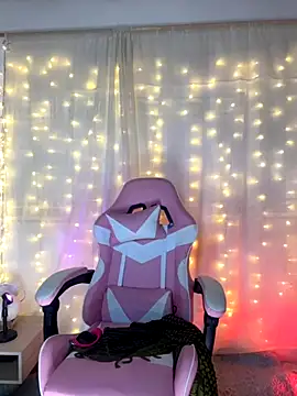 Juanelopez1 online show from 09/15/25, 12:21