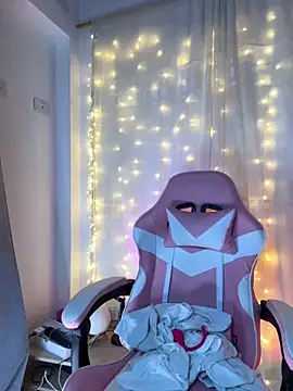 Juanelopez1 online show from 10/02/25, 03:02