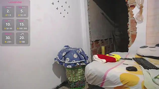 Stepmom slut 50 online show from 12/24/24, 11:11