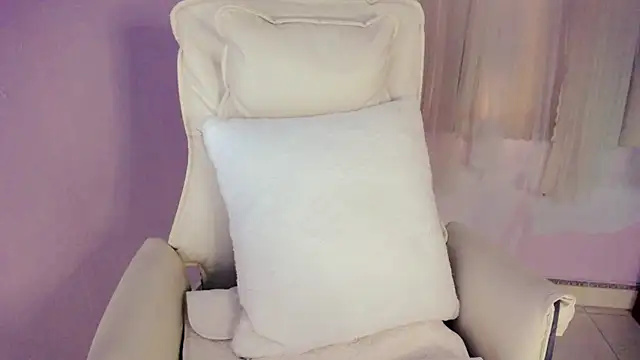   18Angel   online show from 11/19/25, 06:46