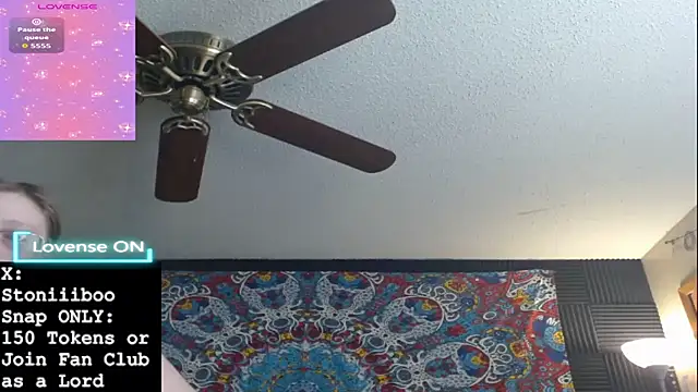 Snapshot of Stoniiiboo chatting on 03/31/26, 01:11 Stoniiiboo online show from 03/31/26, 01:11