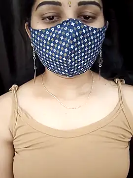 Snapshot of Angleannie chatting on 11/11/25, 07:14 Angleannie online show from 11/11/25, 07:14