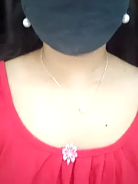 Snapshot of Angleannie chatting on 01/08/26, 05:04 Angleannie online show from 01/08/26, 05:04