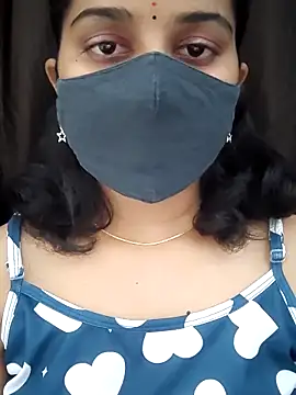 Snapshot of Angleannie chatting on 02/02/26, 05:55 Angleannie online show from 02/02/26, 05:55