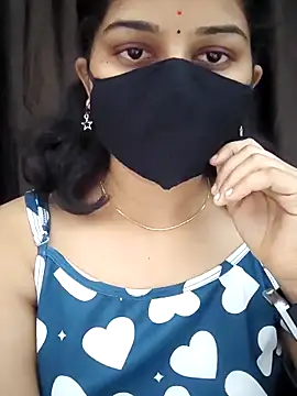 Snapshot of Angleannie chatting on 02/23/26, 05:43 Angleannie online show from 02/23/26, 05:43