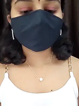 Snapshot of Angleannie chatting on 03/14/26, 06:57 Angleannie online show from 03/14/26, 06:57