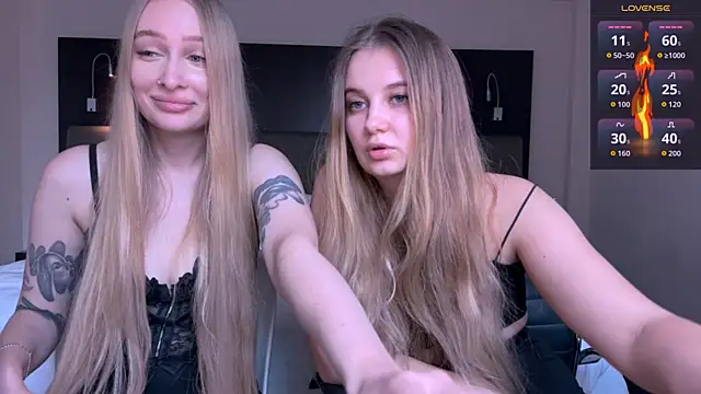 Snapshot of Femdom_Lola chatting on 02/11/26, 07:24 Femdom Lola online show from 02/11/26, 07:24