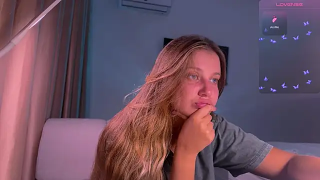 Femdom Lola online show from 07/09/26, 02:10