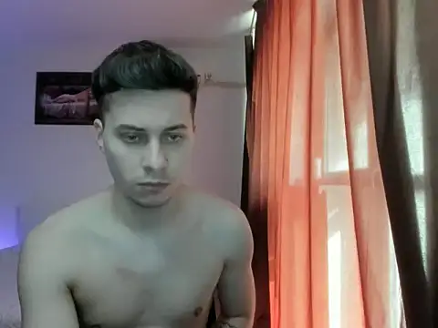 Snapshot of Dreamboy24 chatting on 03/27/26, 12:49 Dreamboy24 online show from 03/27/26, 12:49