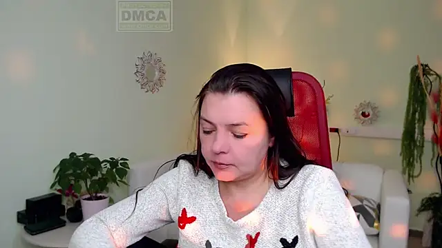 Lily flower7 online show from 10/31/25, 04:57