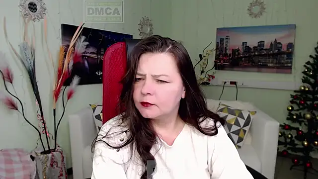 Lily flower7 online show from 12/19/25, 08:32