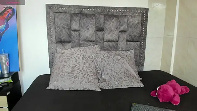 CandyRoxx1  online show from 05/06/26, 07:41