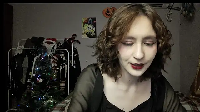 Snapshot of JoannaTompson chatting on 12/26/24, 12:57 JoannaTompson online show from 12/26/24, 12:57