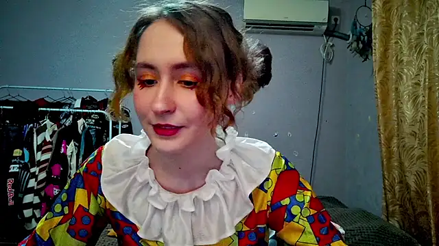 Snapshot of JoannaTompson chatting on 03/22/25, 01:54 JoannaTompson online show from 03/22/25, 01:54