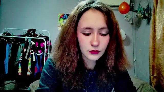 Snapshot of JoannaTompson chatting on 10/28/25, 10:45 JoannaTompson online show from 10/28/25, 10:45