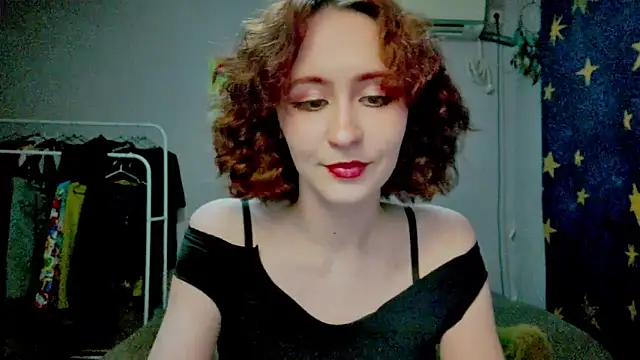 Snapshot of JoannaTompson chatting on 03/25/26, 02:39 JoannaTompson online show from 03/25/26, 02:39