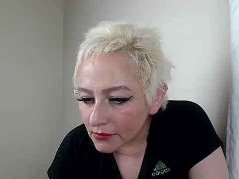FRANCHEZKA online show from 04/01/26, 04:02