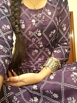 Snapshot of Ruchi-34 chatting on 06/11/26, 02:00 Ruchi-34 online show from 06/11/26, 02:00