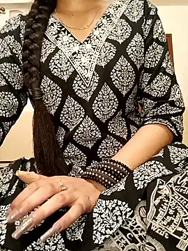 Snapshot of Ruchi-34 chatting on 06/11/26, 07:23 Ruchi-34 online show from 06/11/26, 07:23