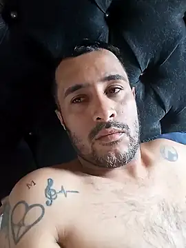 Snapshot of Vixxxvar chatting on 09/17/25, 12:34 Vixxxvar online show from 09/17/25, 12:34