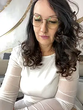 Katie-n online show from 06/19/26, 10:08