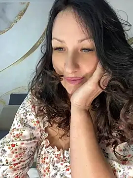 Katie-n online show from 07/27/26, 06:20