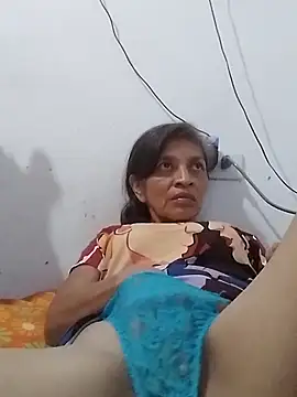 soltrinidad online show from 10/14/25, 03:07