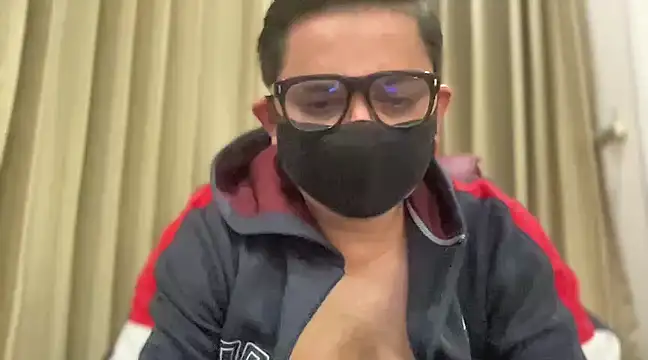 Snapshot of slavekinky001 chatting on 03/01/25, 08:53 slavekinky001 online show from 03/01/25, 08:53