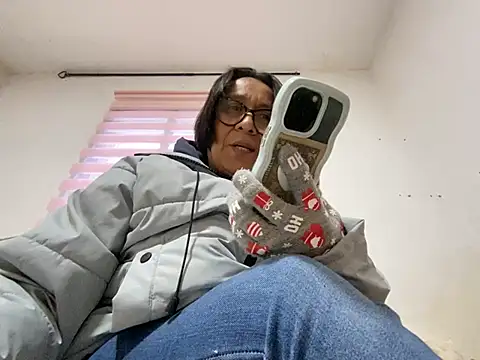 sweeviolet online show from 02/05/26, 04:55