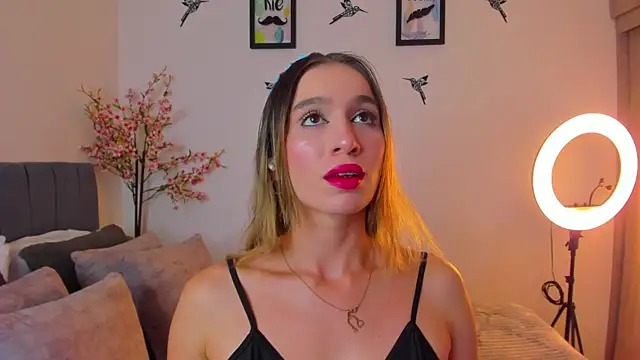 im sarah34 online show from 01/22/25, 04:02