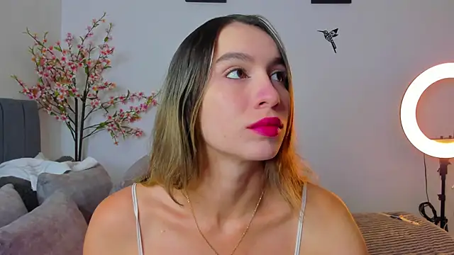 im sarah34 online show from 02/06/25, 11:21