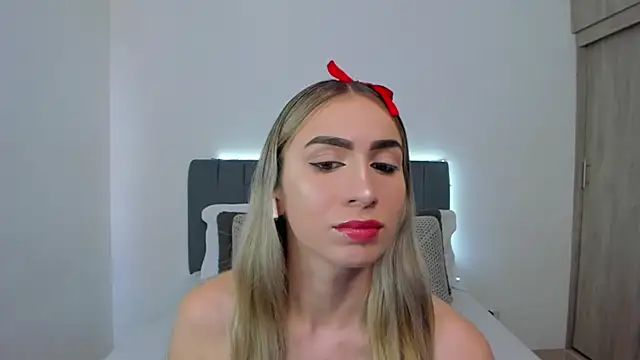 im sarah34 online show from 04/28/26, 05:07