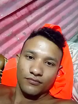 Snapshot of brayan7132 chatting on 09/20/25, 04:57 brayan7132 online show from 09/20/25, 04:57