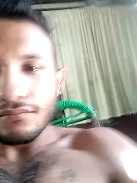 Snapshot of brayan7132 chatting on 05/08/26, 05:18 brayan7132 online show from 05/08/26, 05:18
