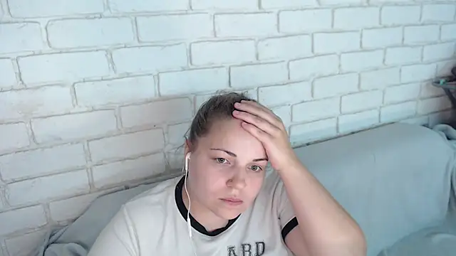 Crazyy girl  online show from 11/02/25, 03:47