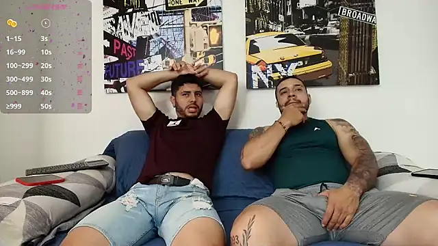 Snapshot of hott_dicks chatting on 12/18/24, 09:29 hott dicks online show from 12/18/24, 09:29